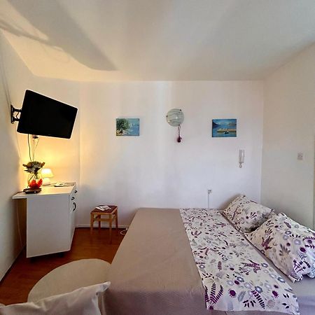 Bright And Charming Studio Apartment Rijeka Buitenkant foto