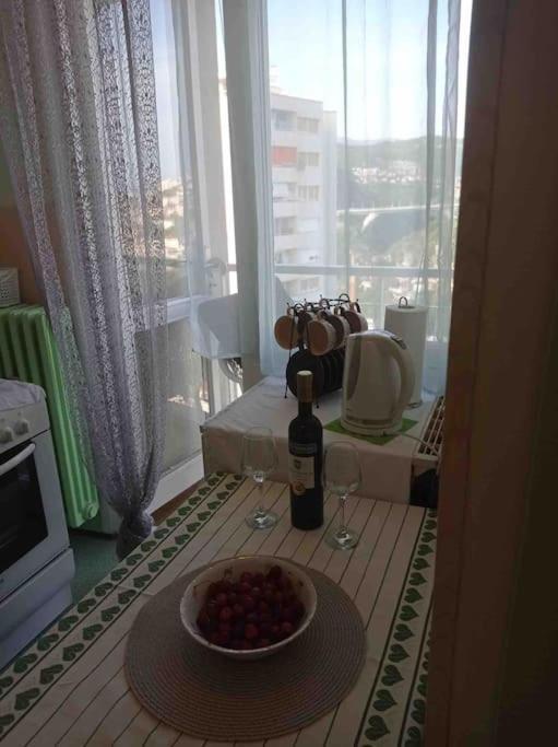 Bright And Charming Studio Apartment Rijeka Buitenkant foto
